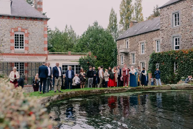 Ambiance festive au cocktail du mariage de Ninon et François, Moulin d'Arguenon