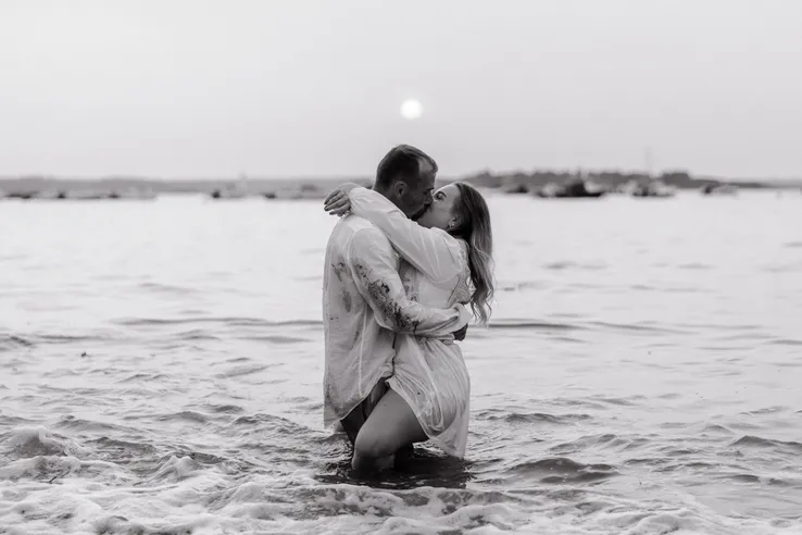 Shooting Couple Ocean Fou In Love