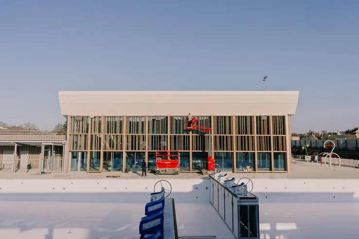 Centre aquatique de Dinan, 2026 — eau et jeux de lumière, photo 11 — Roxane Beaufils photographe