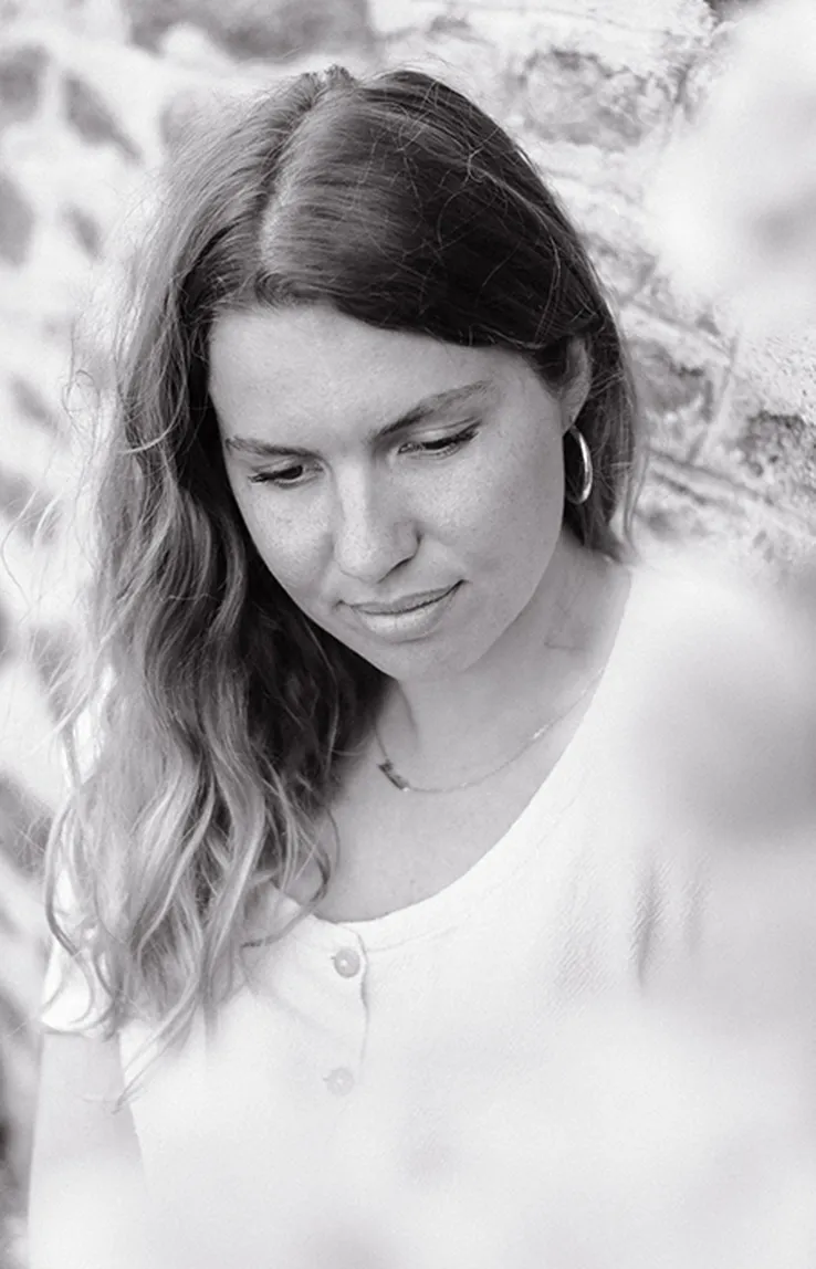 Portrait Lucie Solo Ouvre Portoflio