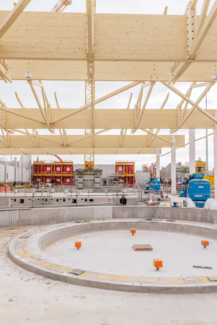 Centre aquatique de Dinan, Mars 2025 — charpente, photo 5 — Roxane Beaufils photographe