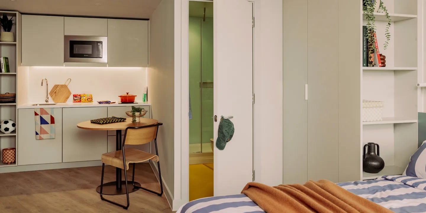 scape hammersmith bedroom