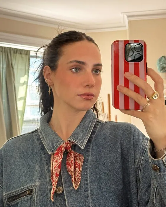 girl selfie