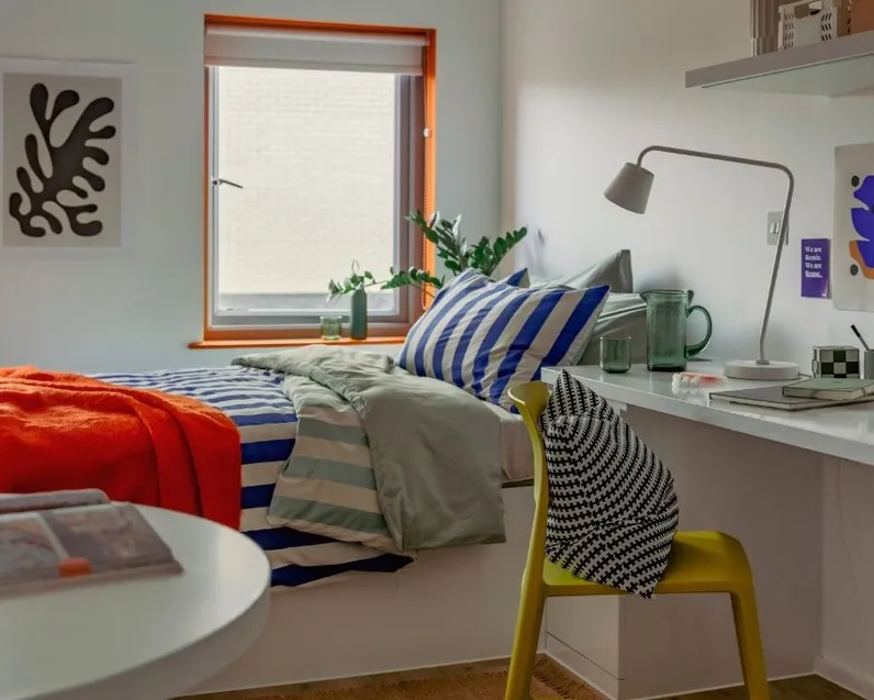 Scape bedroom