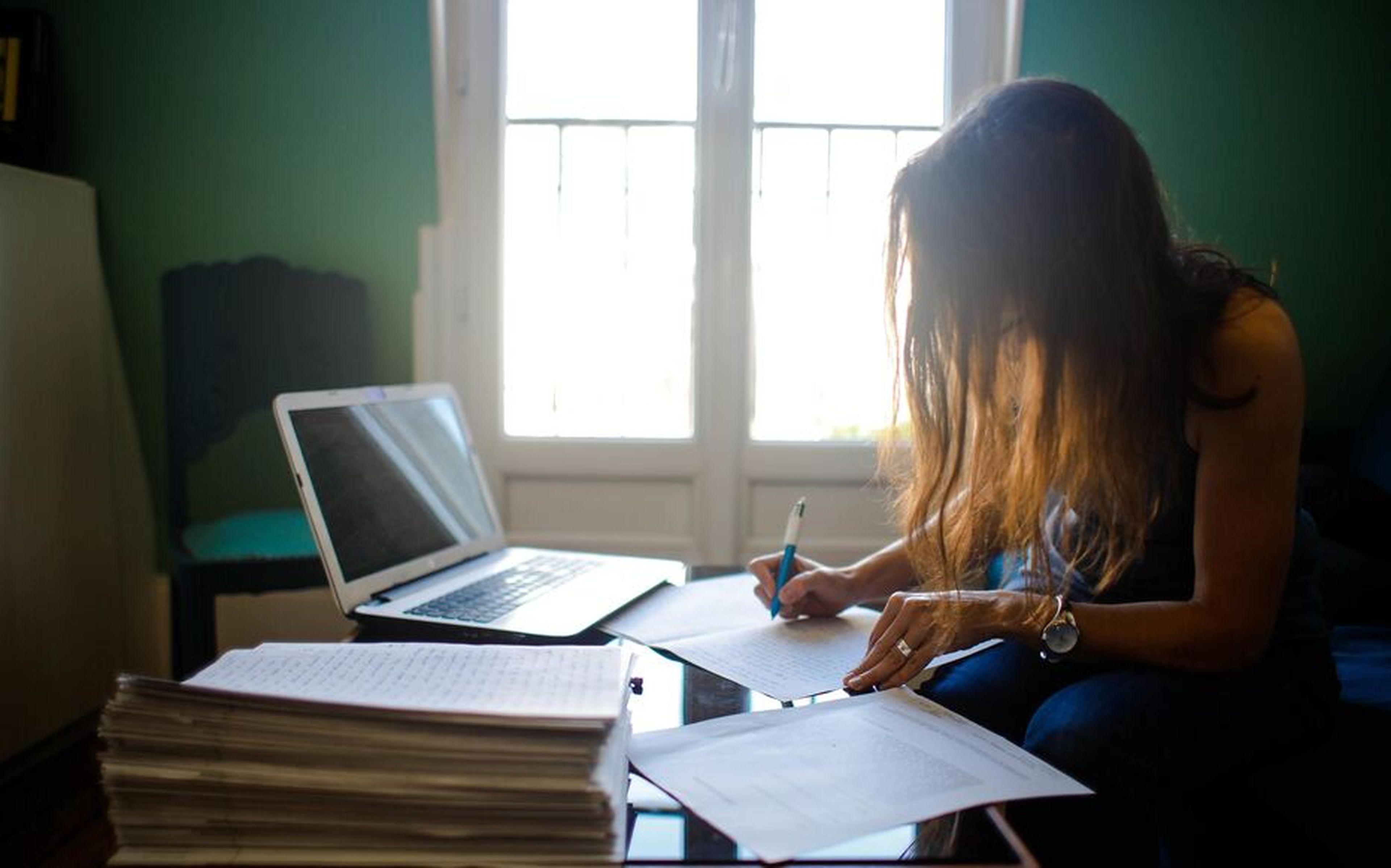 Le Parisien Enseignants : corriger les copies, un boulot pour l’IA ?