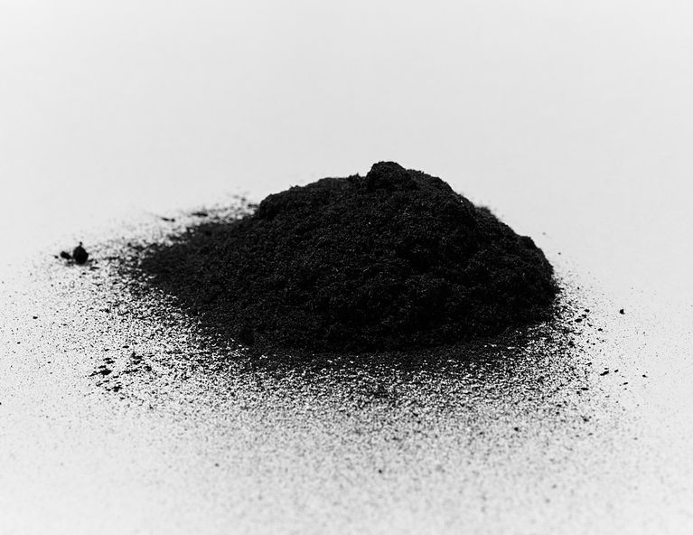 Shows activated carbon ground