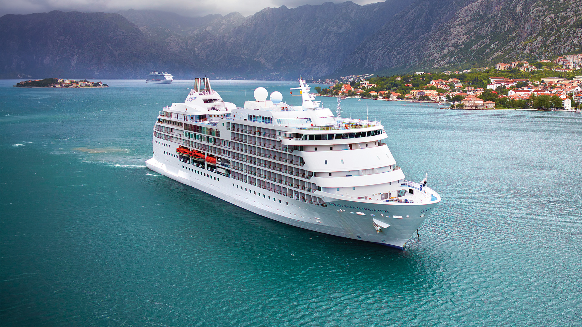 Ultra Luxury Cruise Holidays | Cruise Nation