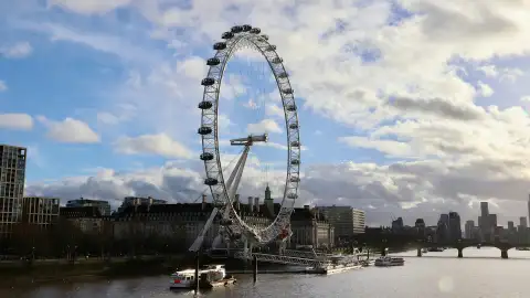 An image of the London Eye