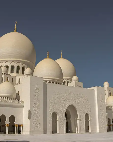 An image of the Sheikh Zayed Grand Mosque in Abu Dhabi