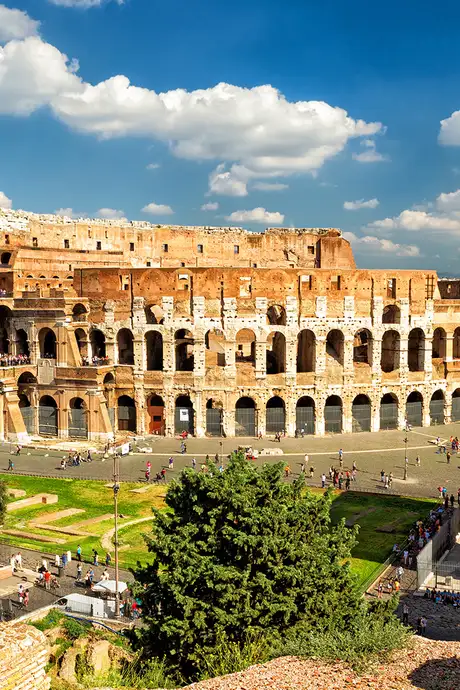 An image of the Roman Colosseum in Rome, Italy