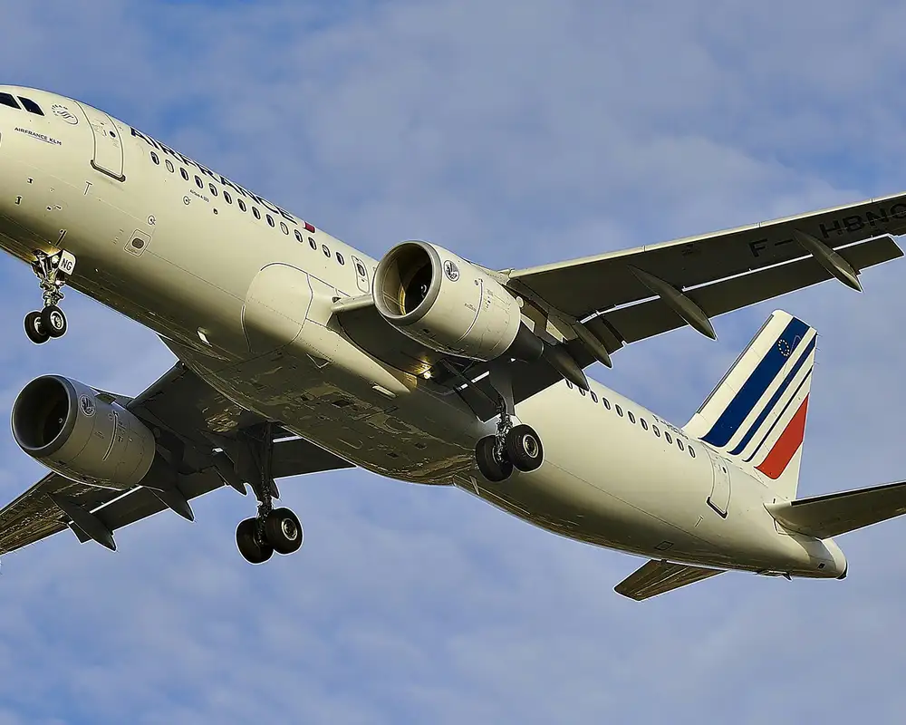 A view of a plane in the air
