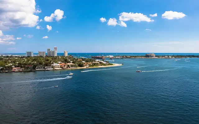 3nts Miami & 9nts Aruba, Bonaire & Curacao & 4nts Las Vegas