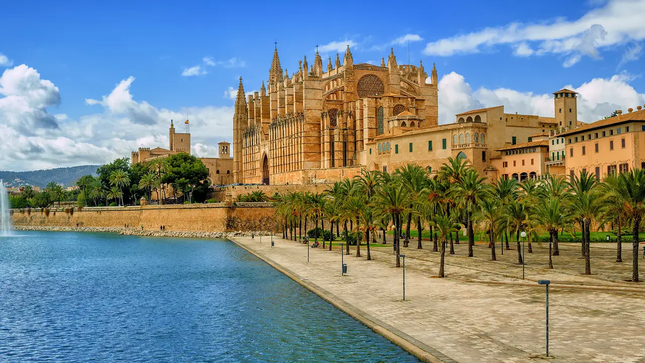An image showing the La Seu Cathedral in Palma De Mallorca, Spain