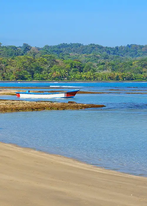 The coast of Limon