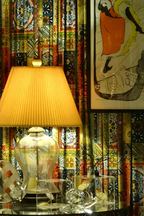 A look inside Graceland, Elvis' home in Mephis
