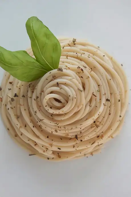 A fancy pasta dish