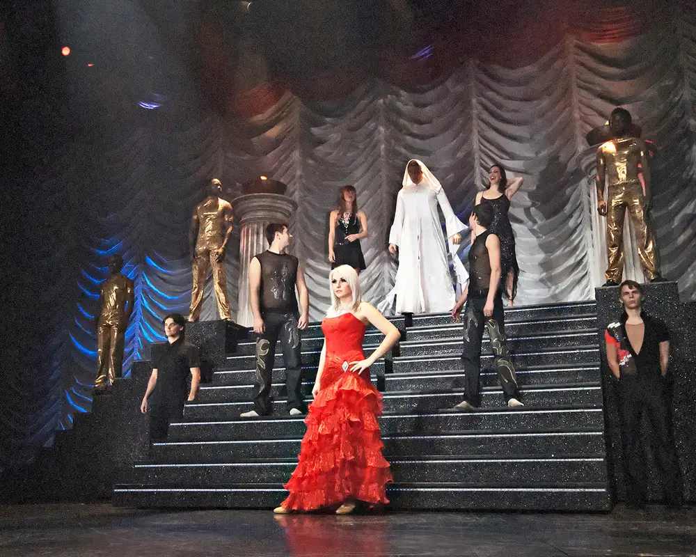 A performance of L'Avanguardia aboard an MSC Cruise