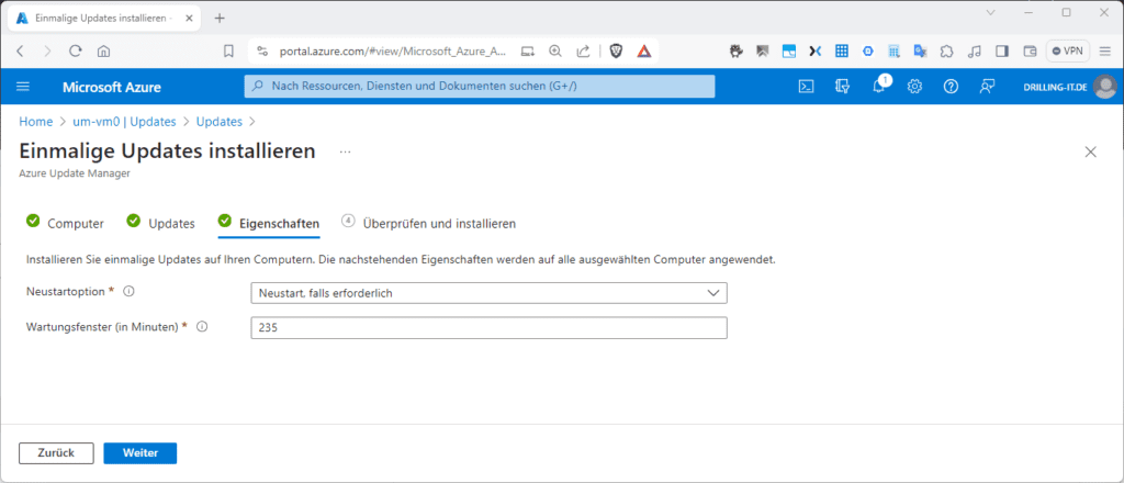 Azure-Portal-Bildschirm für die Planung von Aktualisierungen. Die Optionen umfassen Neustarteinstellungen und die Dauer des Wartungsfensters in Minuten.