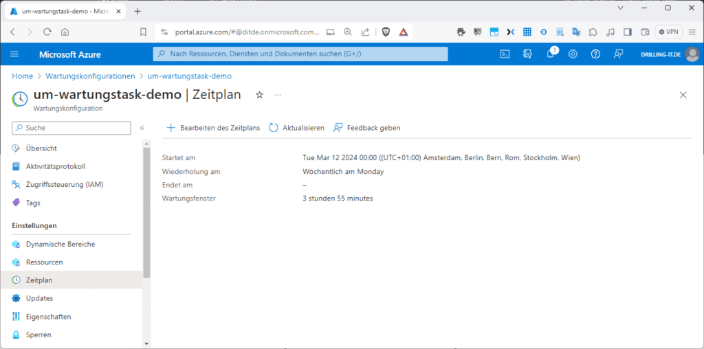 Screenshot eines Microsoft Azure-Portals, das einen Wartungsplan mit Details wie Startzeit, Wiederholung und Dauer zeigt.