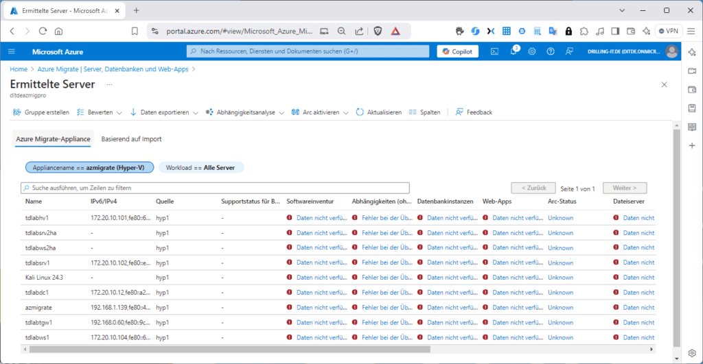 ScScreenshot eines Microsoft Azure-Portals mit einer Liste von Server-Migrationsstatus, mit verschiedenen Spalten, die Fehler und Details anzeigen.reenshot of a Microsoft Azure portal showing a list of server migration statuses, with various columns indicating errors and details.