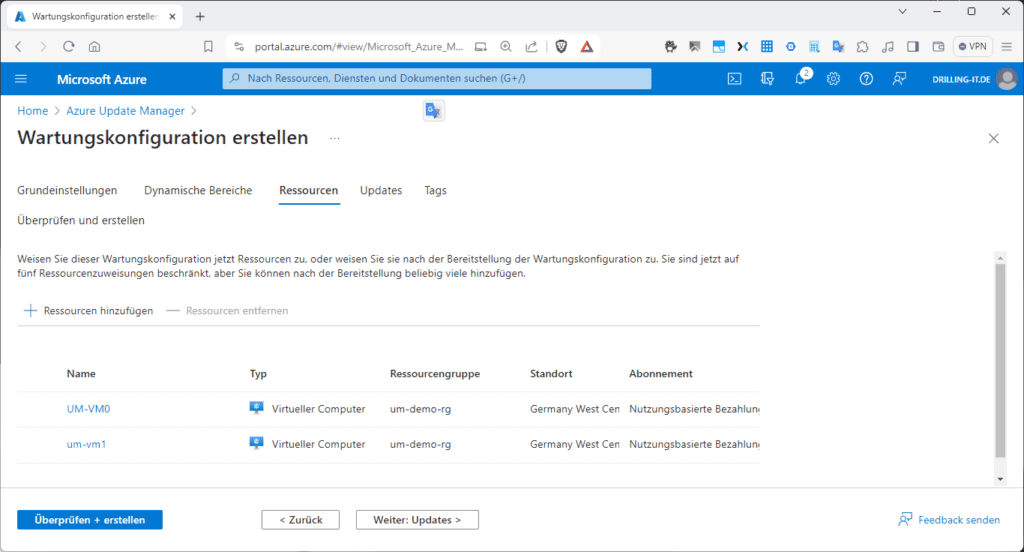 Screenshot des Microsoft Azure-Portals, das eine Konfigurationsseite für Wartungsupdates anzeigt und virtuelle Maschinen in Deutschland West Central auflistet.