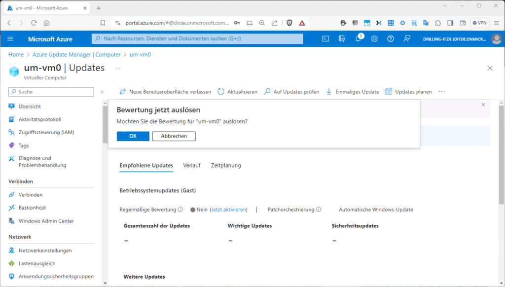 Das Microsoft Azure-Portal zeigt den Bereich „Updates“ für einen virtuellen Computer mit einem Popup-Fenster, in dem Sie aufgefordert werden, eine Bewertung zu initiieren.