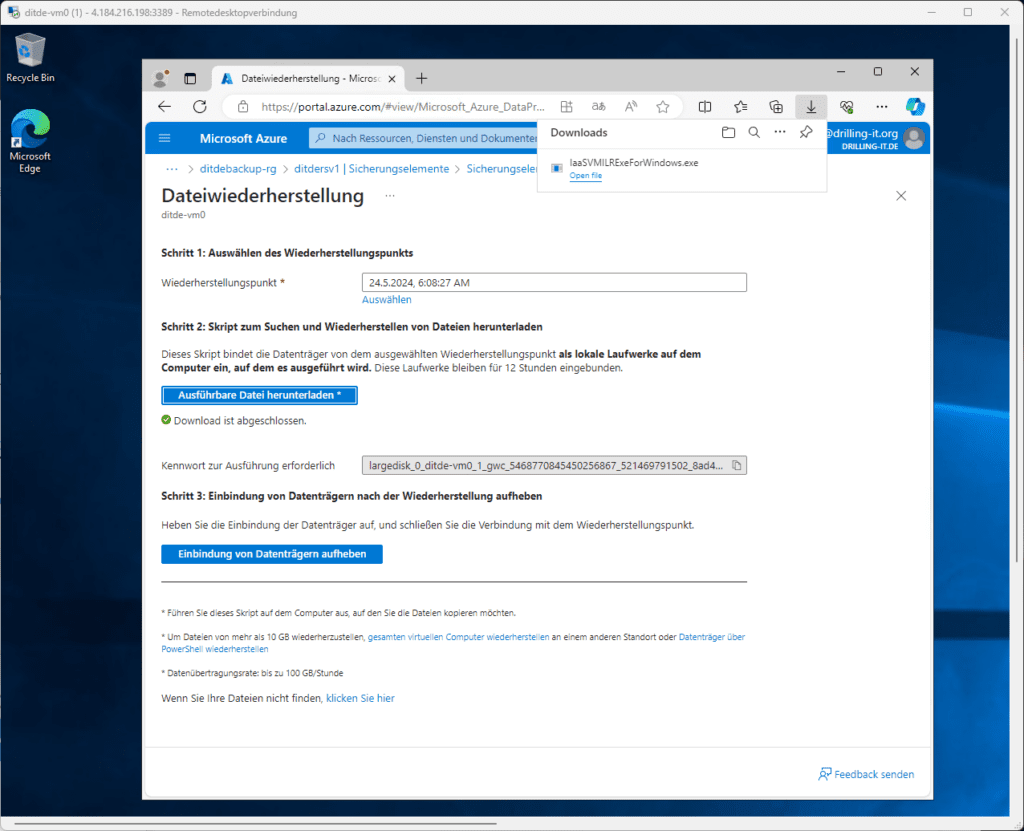 Screenshot einer Microsoft Azure-Oberfläche mit Optionen zur Wiederherstellung von Dateien und einer Aufforderung zum Herunterladen eines Wiederherstellungsskripts.