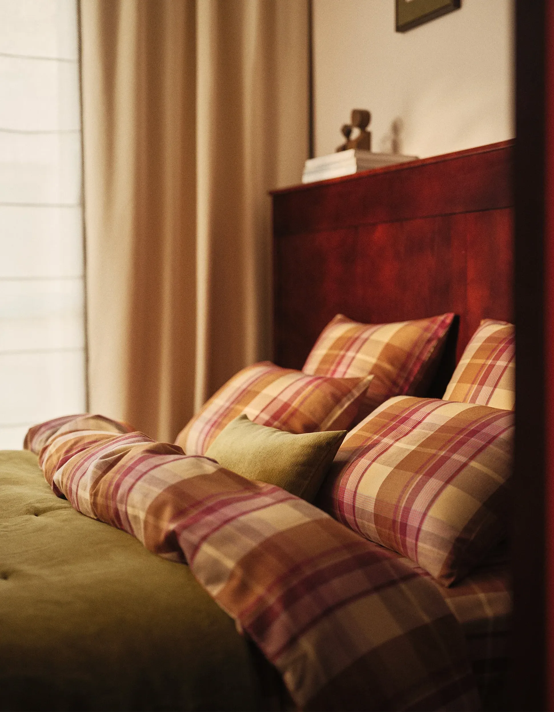 Visuel rapproché d'un lit avec des draps en flanelle de tencel par Bonsoirs