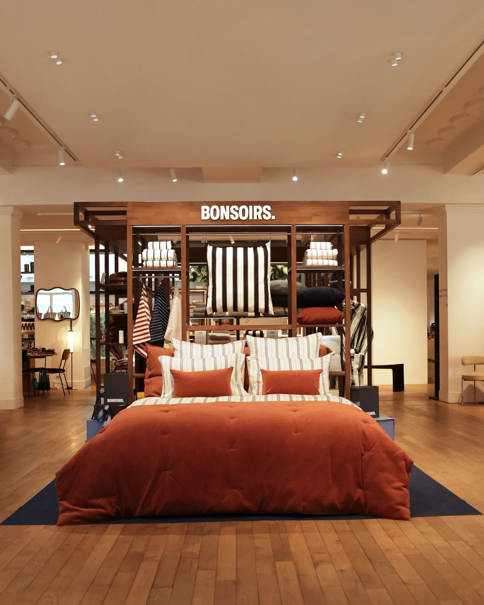 LE BON MARCHE BONSOIRS