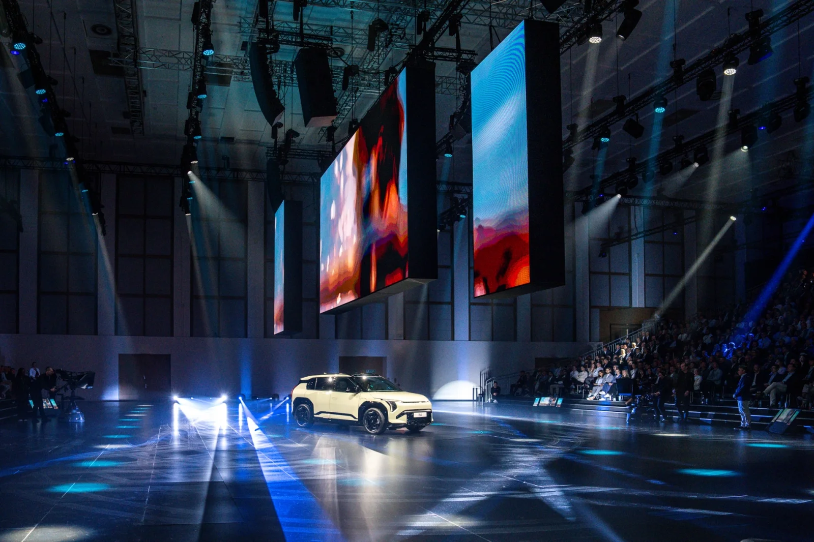 small-25074-kia-corporate-pedc-berlin-24-print-3600x2400-002