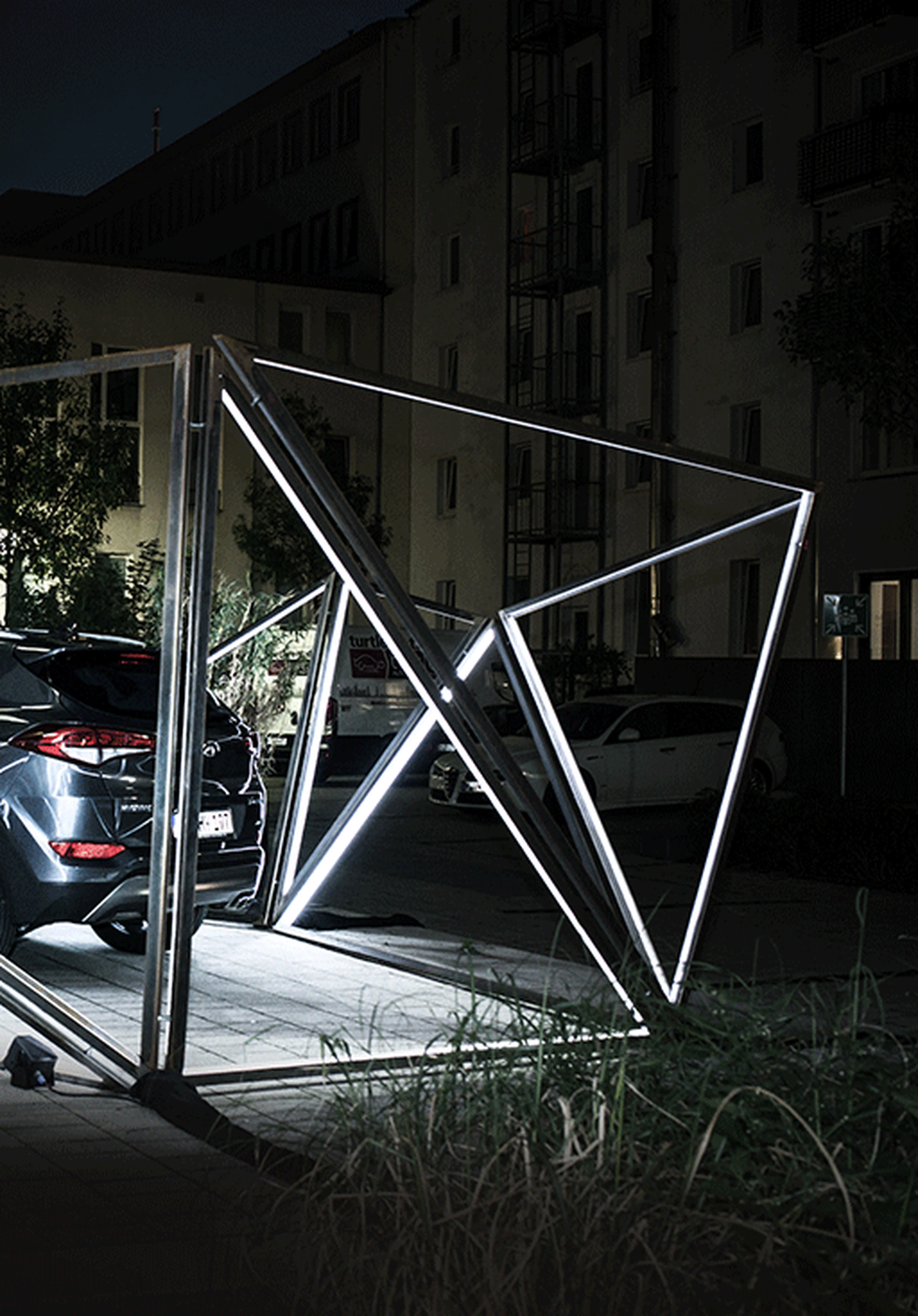 Light-Installation-Tuscon-Hyundai-2015-Exhibition