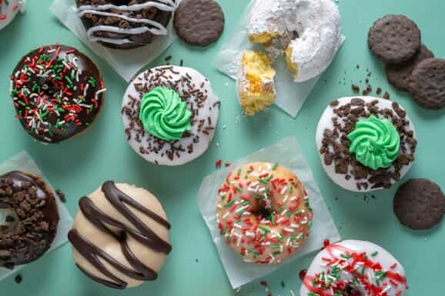 Duck Donuts® Makes the Holidays Minty and Merry with Girl Scout Thin Mints® Cookie Crumbles