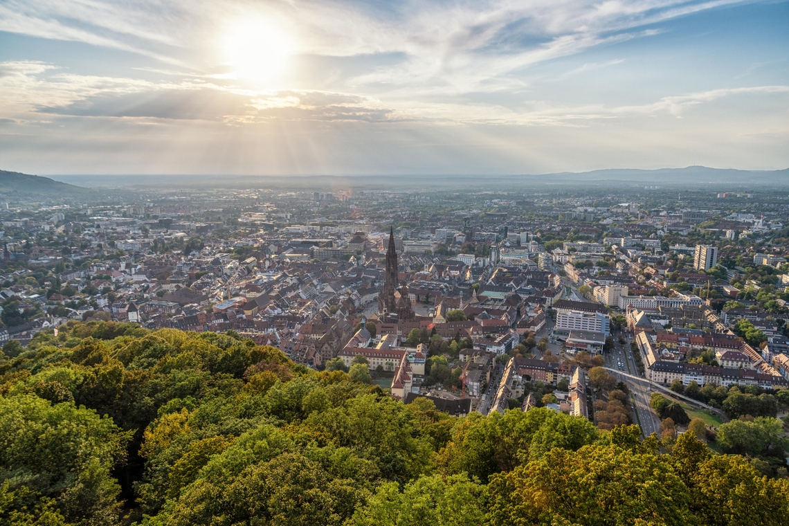 Energieeffizientes Haus mit Solarpanels