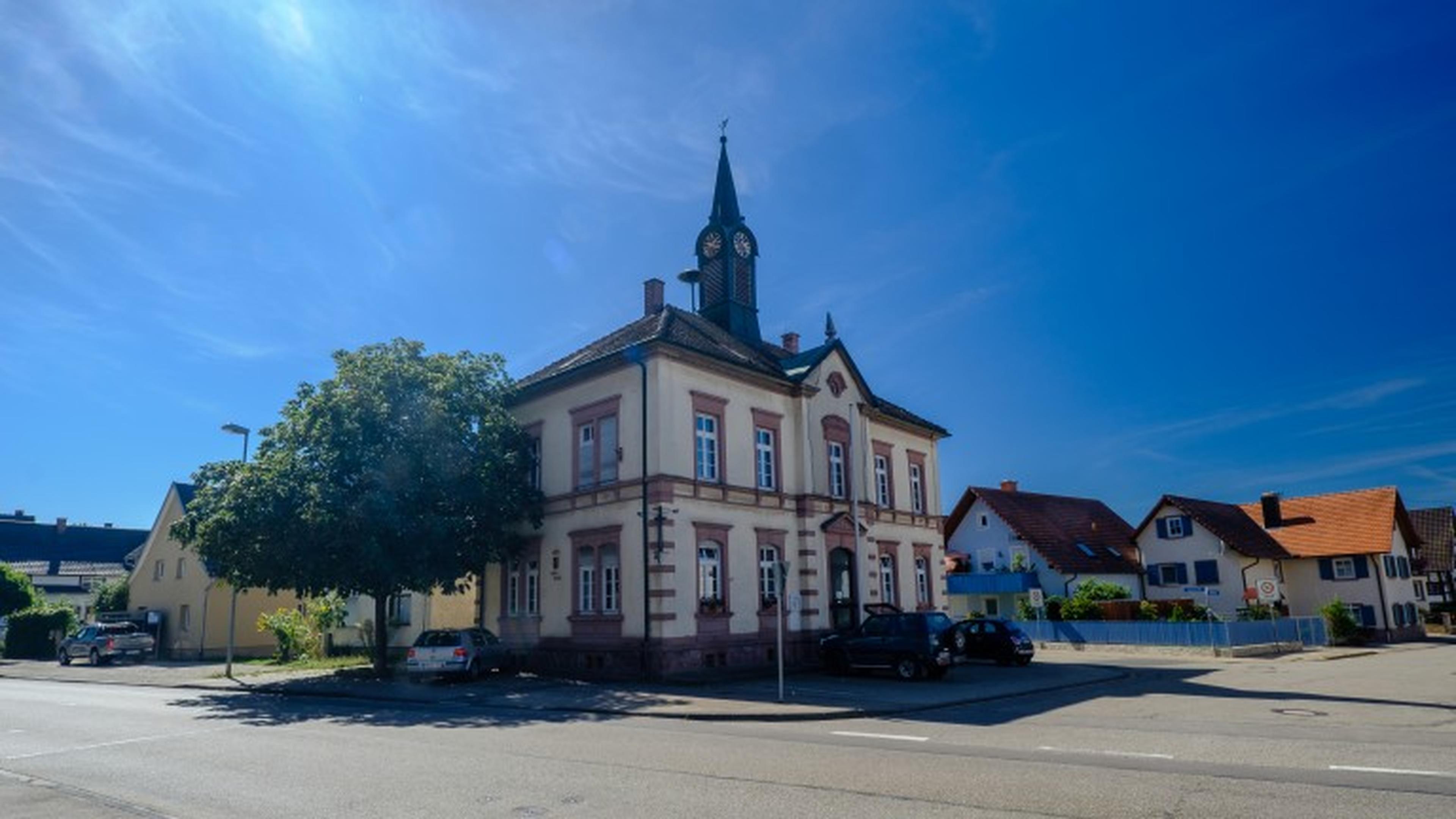 Das Rathaus in Rheinhausen