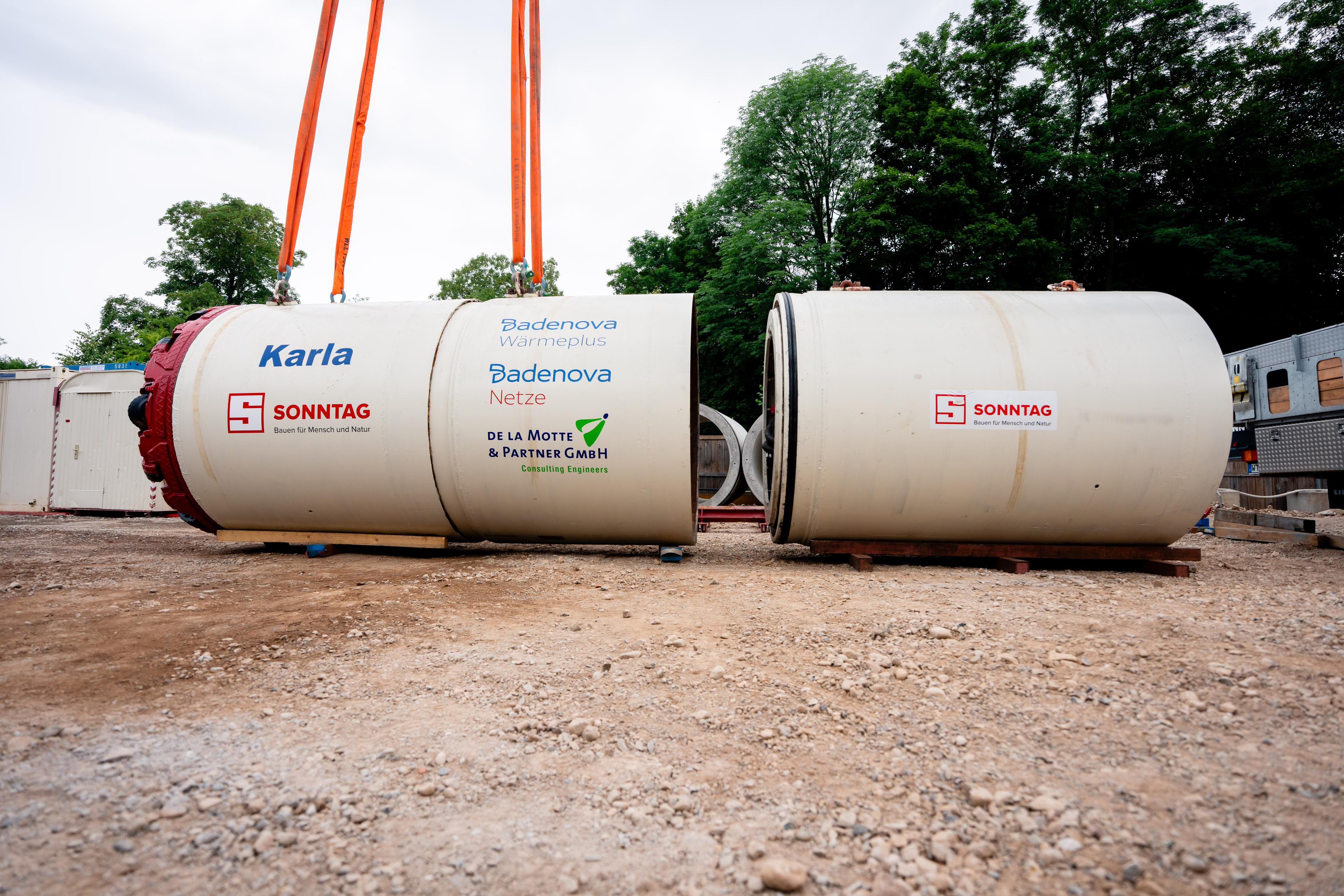 Tunnelbohrmaschine Energietunnel Freiburg auf der Baustelle