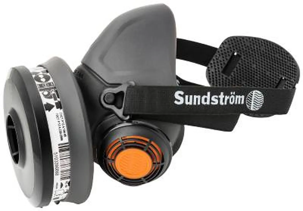 Puolinaamari Sundström SR 900