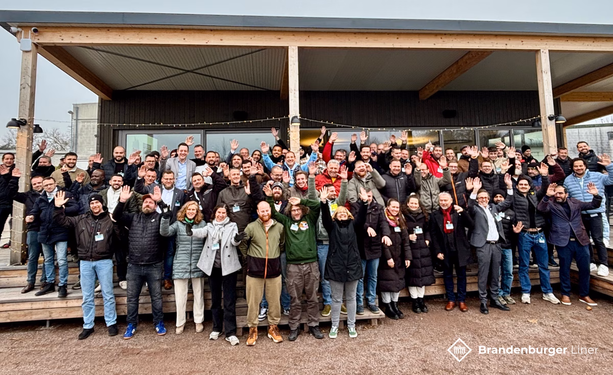 Gruppe von Kunden bei Anwenderseminar EXPERT der Brandenburger Liner