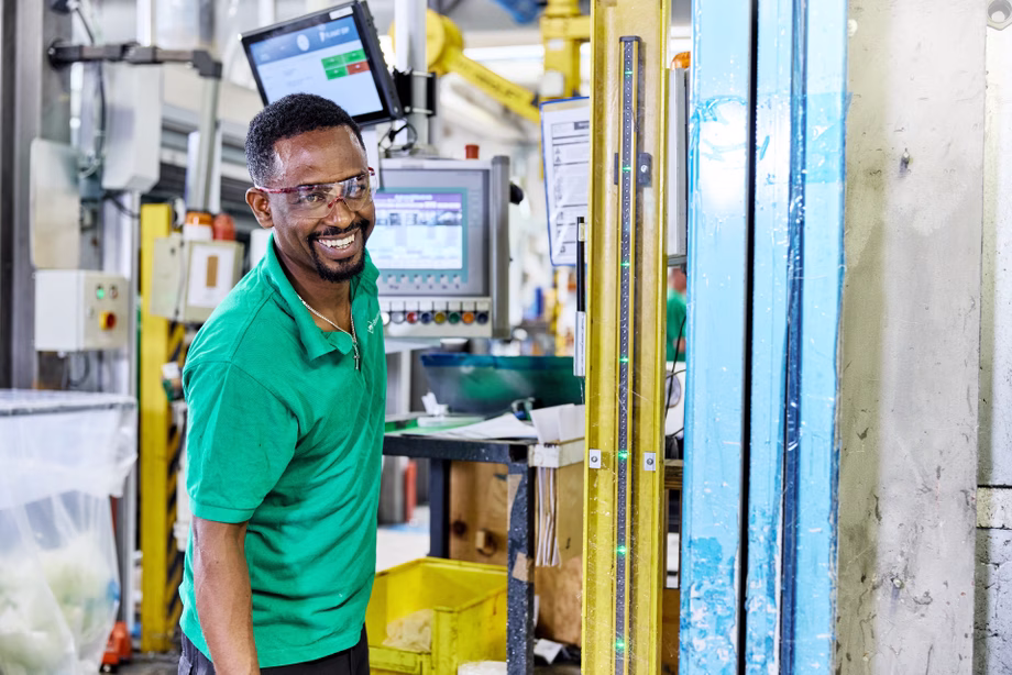 Liner Mitarbeiter an der Anlage