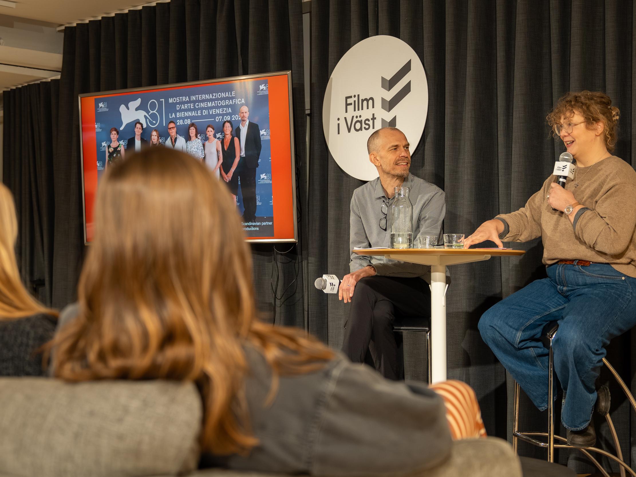 Producent Tobias Janson i samtal med Jenny Luukkonen, berättade om arbetet med att nå en internationell publik.