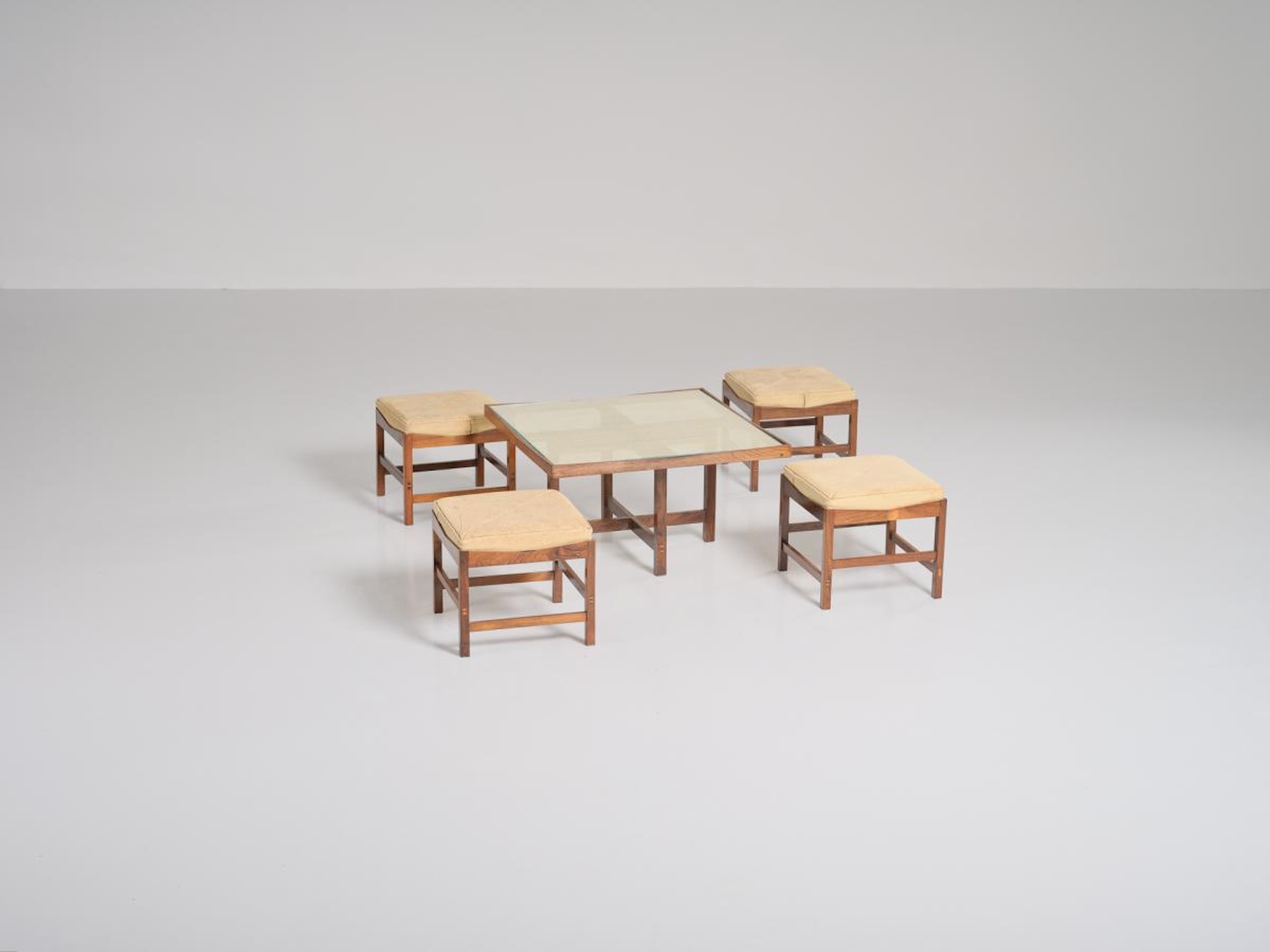 Set of 4 Stools - 3