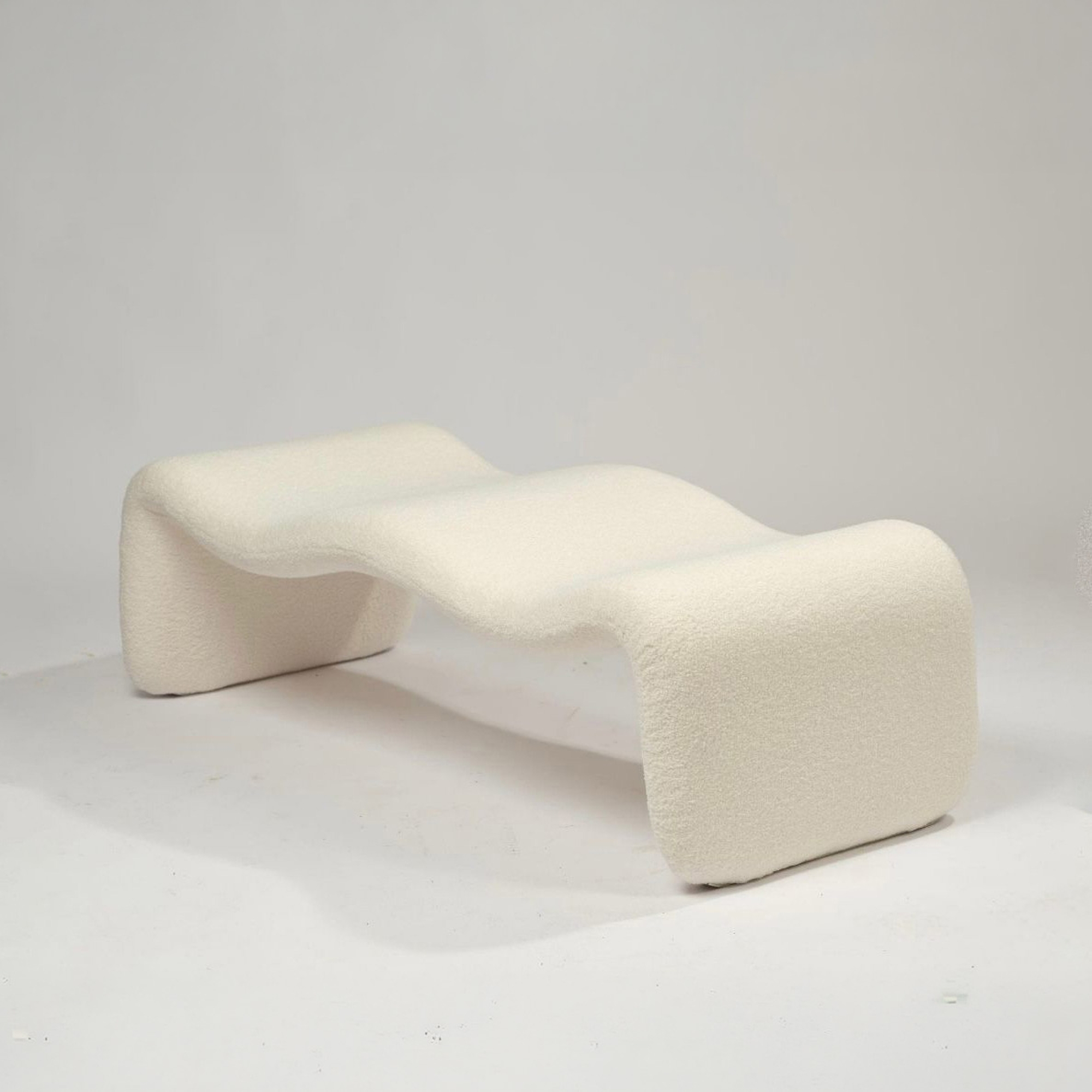 'Djinn' Settee