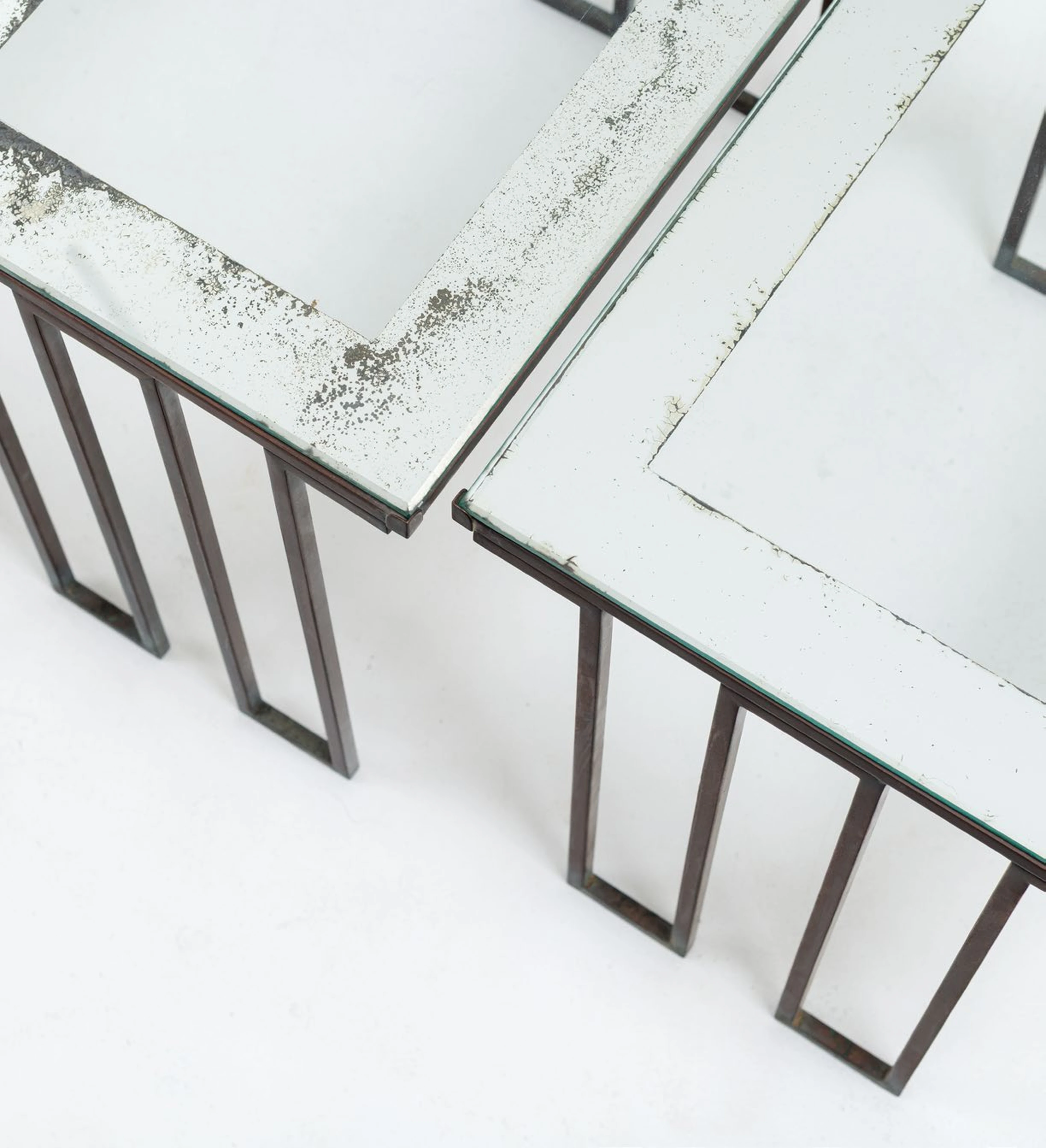 "Créneaux" Nesting Tables - 3