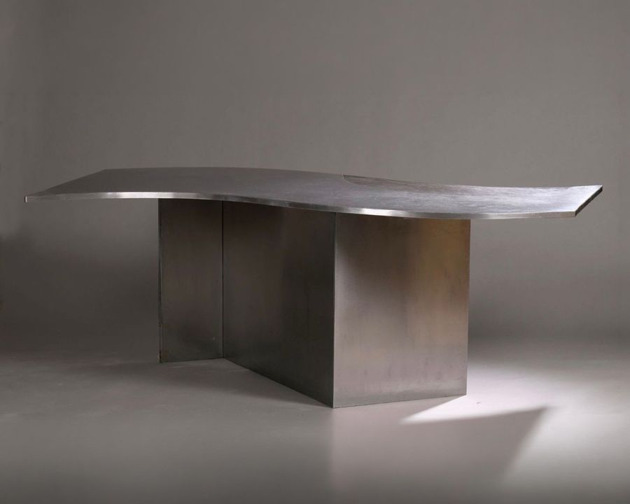 S Desk