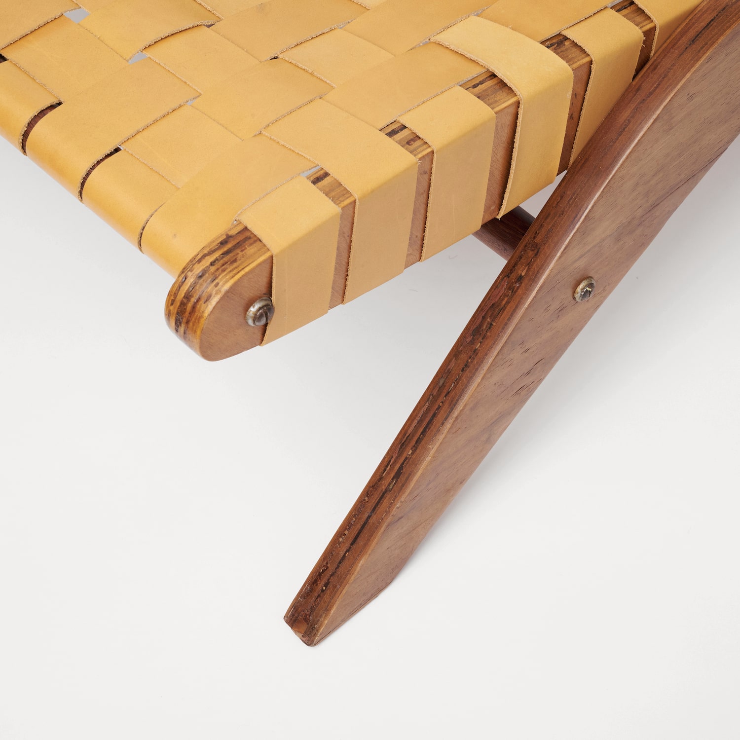 Linea Z Lounge Chair - 5