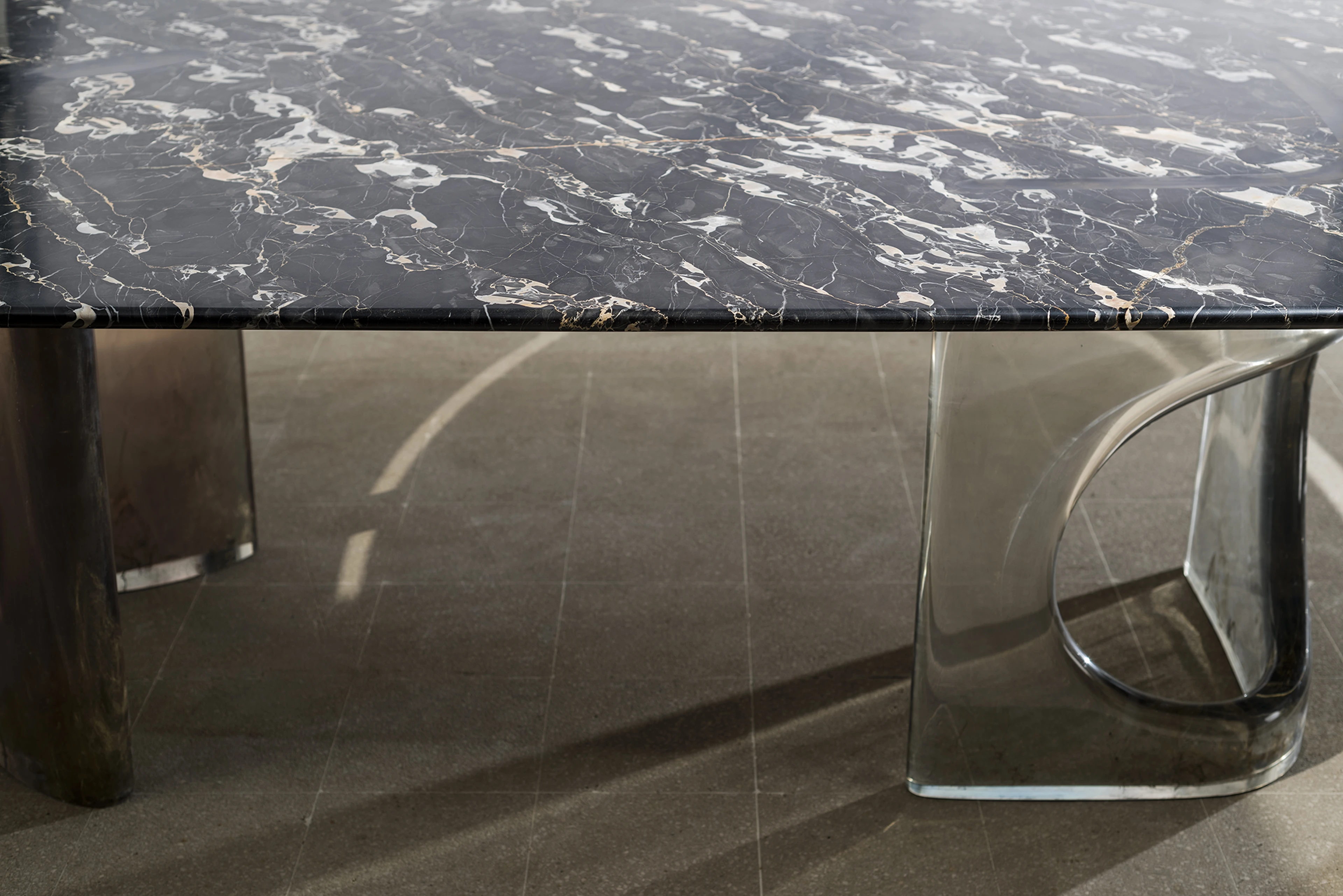 Liquid Dining Table - 4