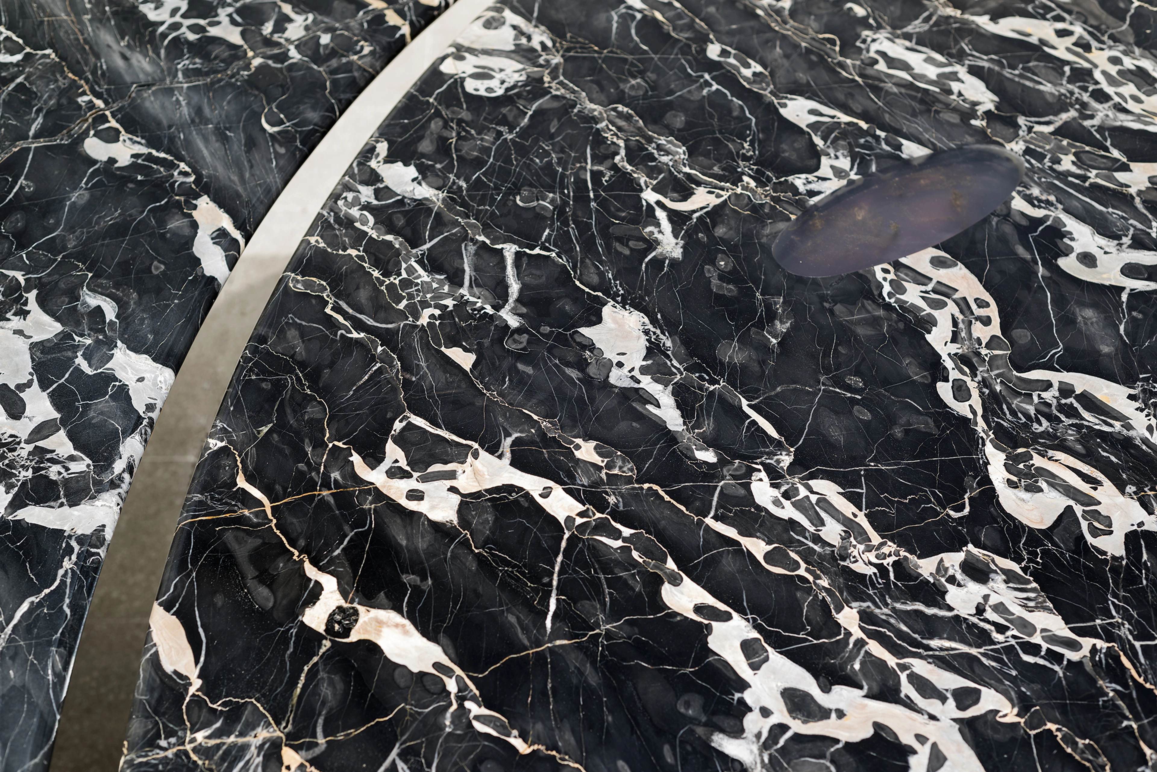 Liquid Dining Table - 7