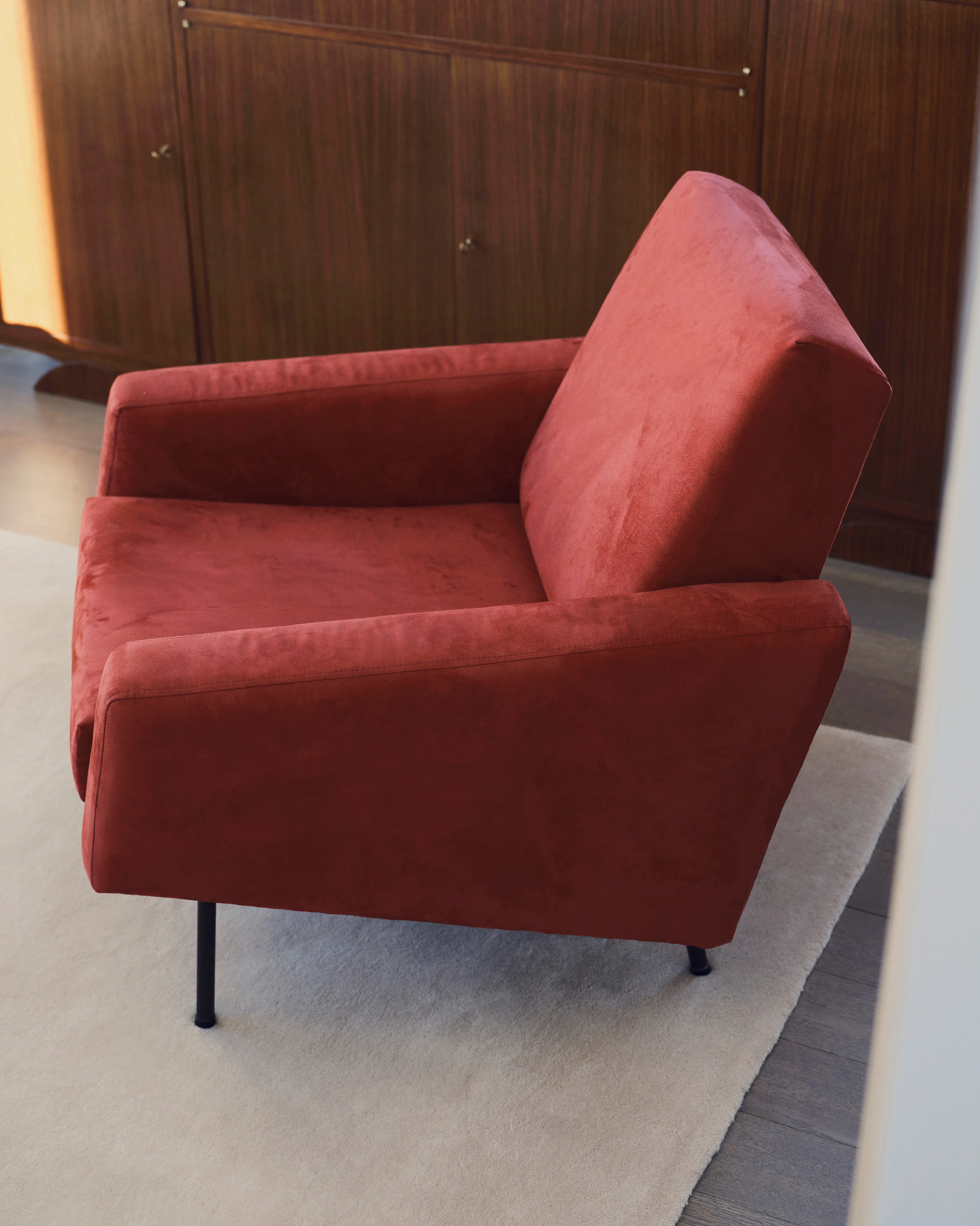 Pair of G10 Armchairs - 4