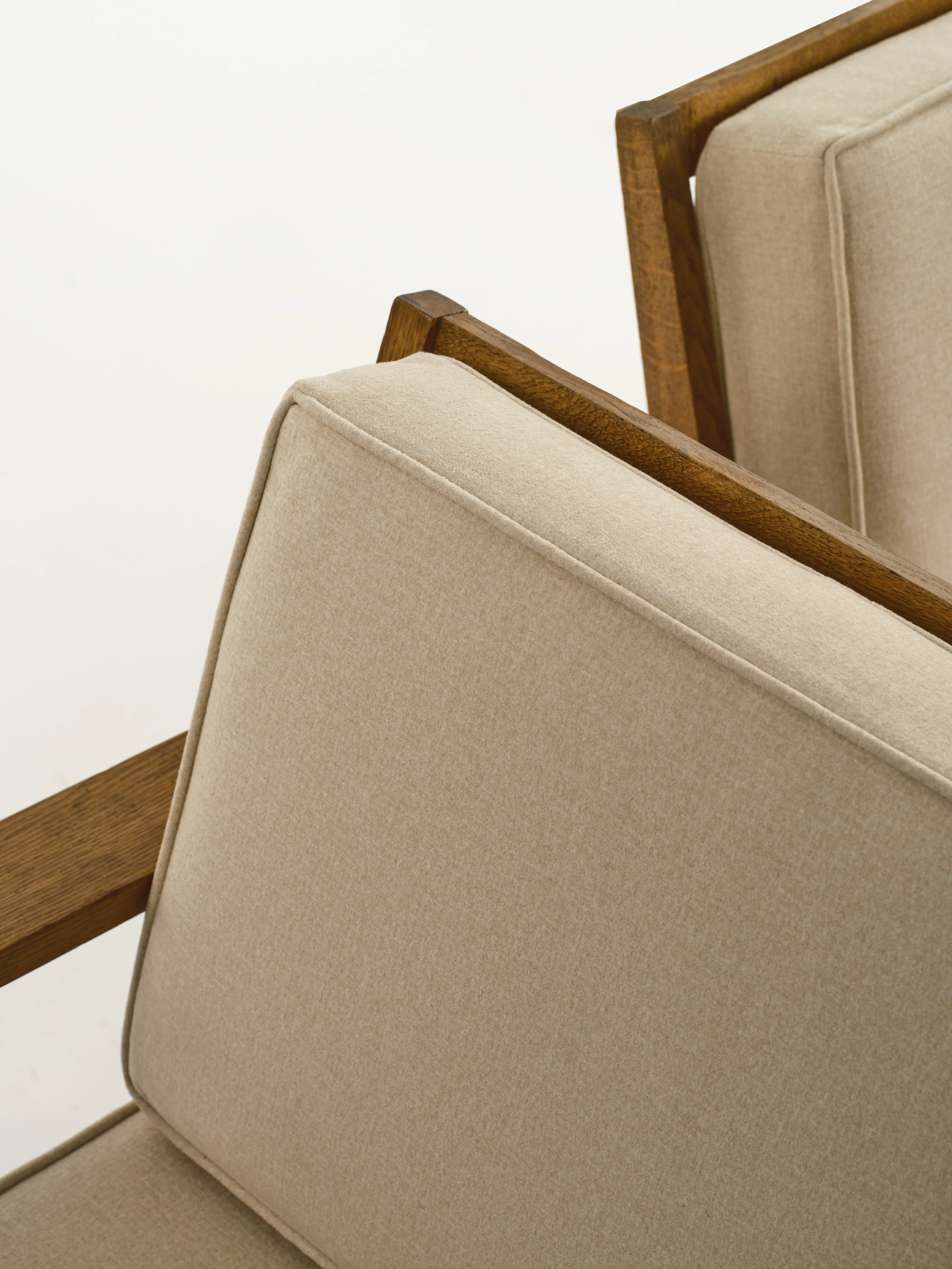 Pair of 'RG518' Armchairs - 2