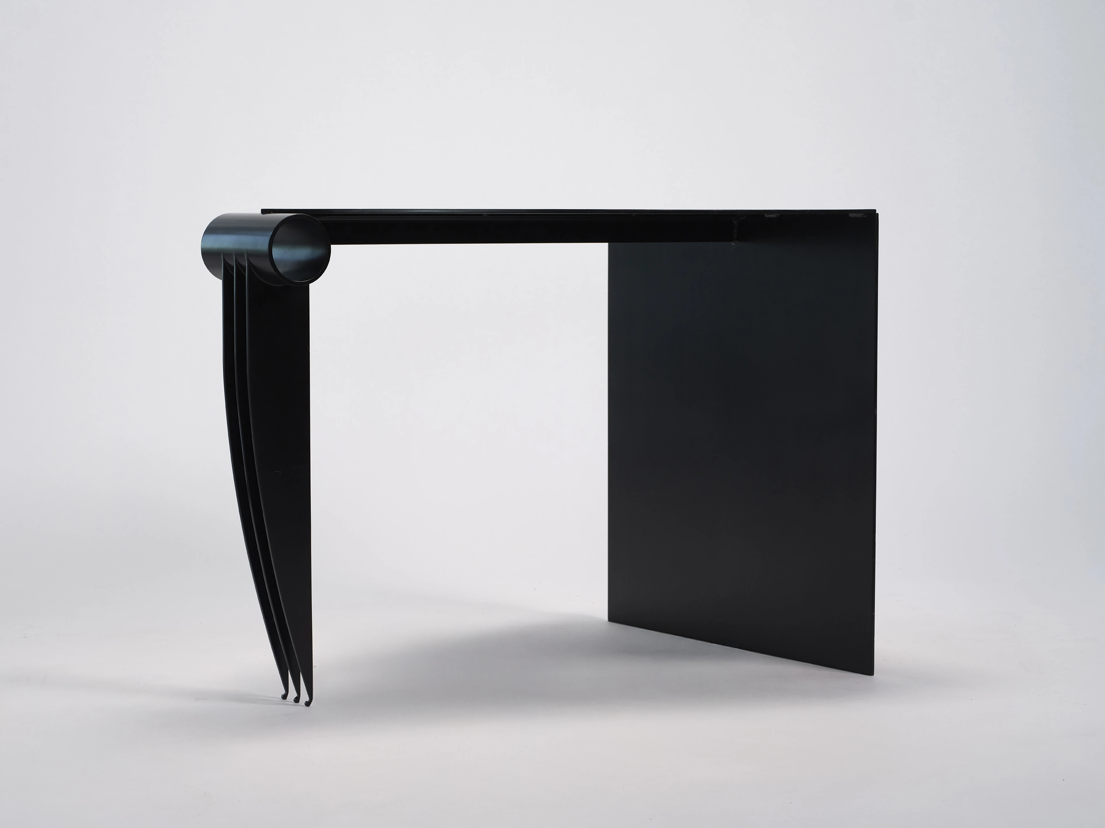 Petit Desk - 2