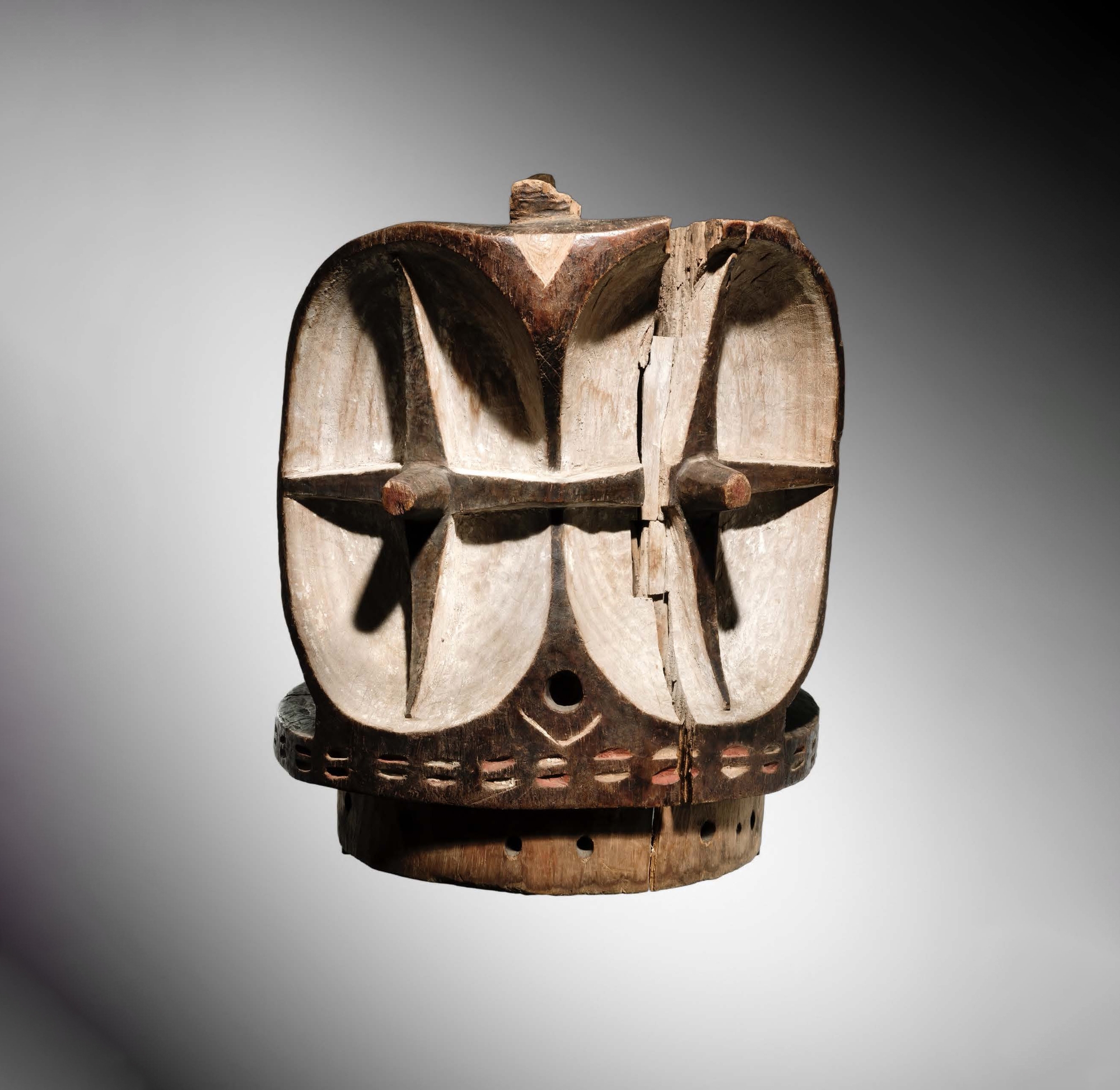 Helmet Mask, Bembe